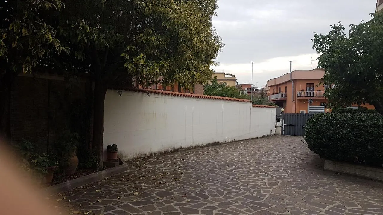 Апартаменты La Casa Degli Artisti Рим 0*,