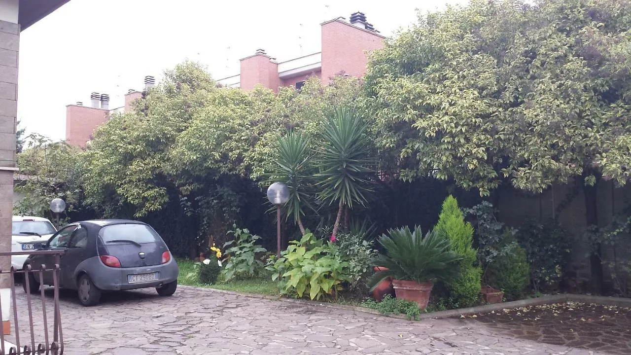 Проживание в семье Апартаменты La Casa Degli Artisti Рим