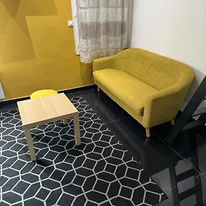 https://charmant-studio-proche-mer-nice.fr-provencehotel.com